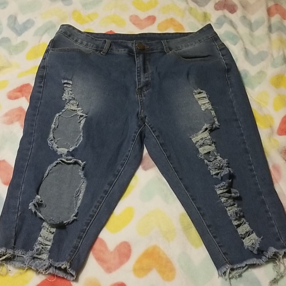 Cut em up Bermuda shorts